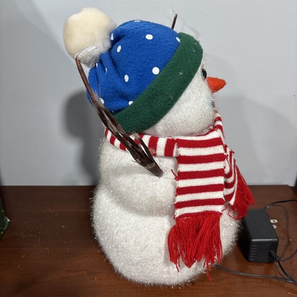 Fiber Optic Snowman Bradford Sight Sational 14" Striped Scarf Color Changing Box - Picture 9 of 12
